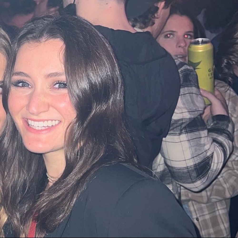 Meet your Posher, Brooke